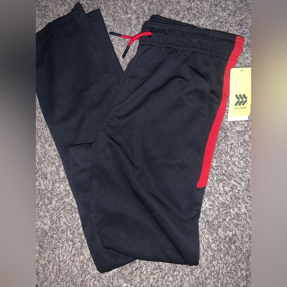 all in motion Other - Boys all in motion NWT boys size XL pants
